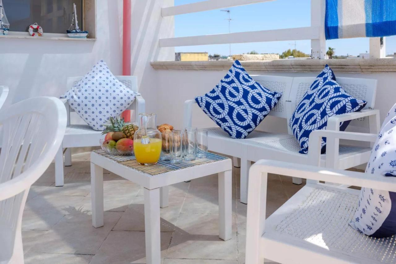 Emerald Residence Sleeps 12 With Sea View Порто Чезарео Екстериор снимка