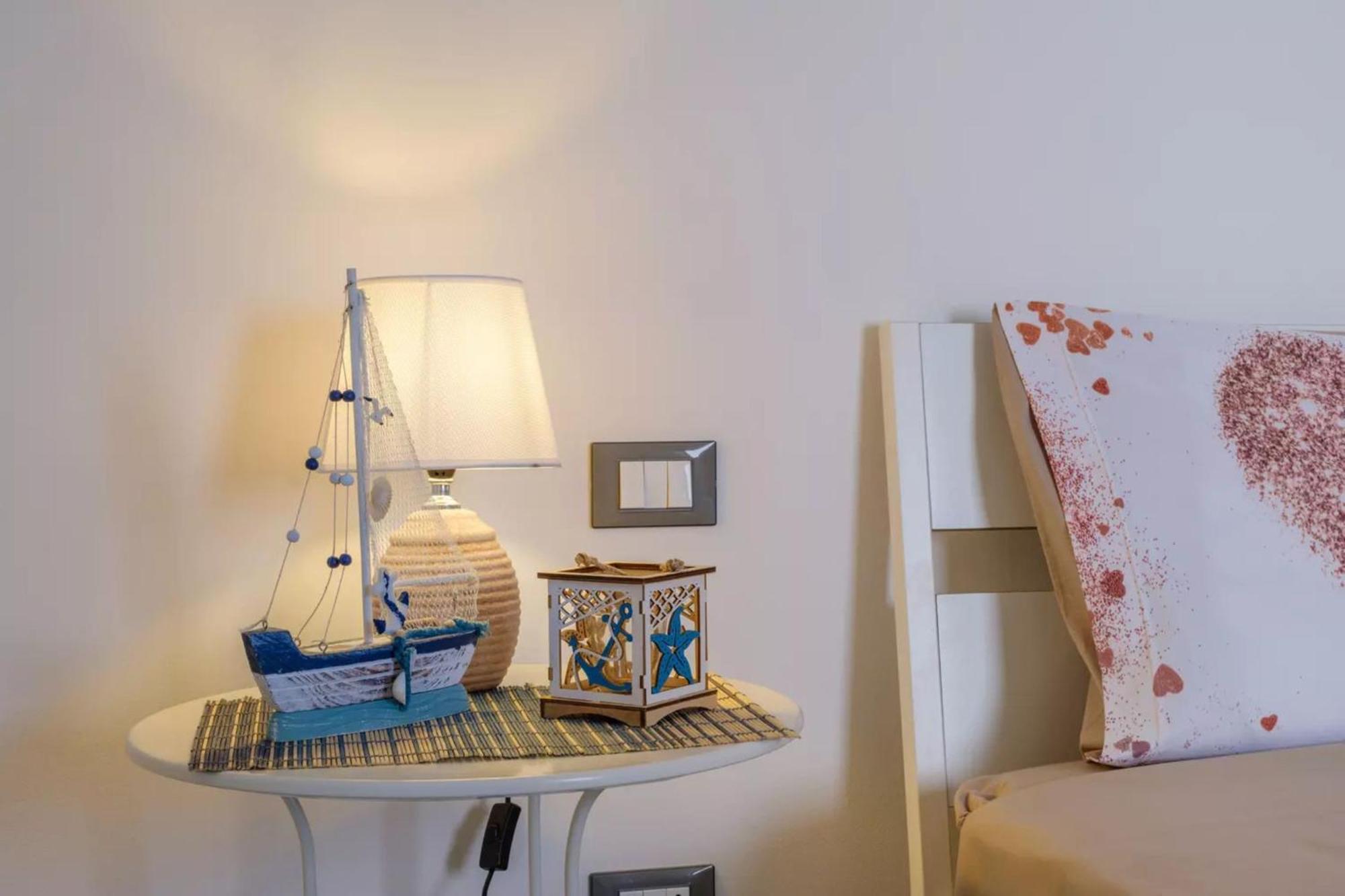Emerald Residence Sleeps 12 With Sea View Порто Чезарео Екстериор снимка